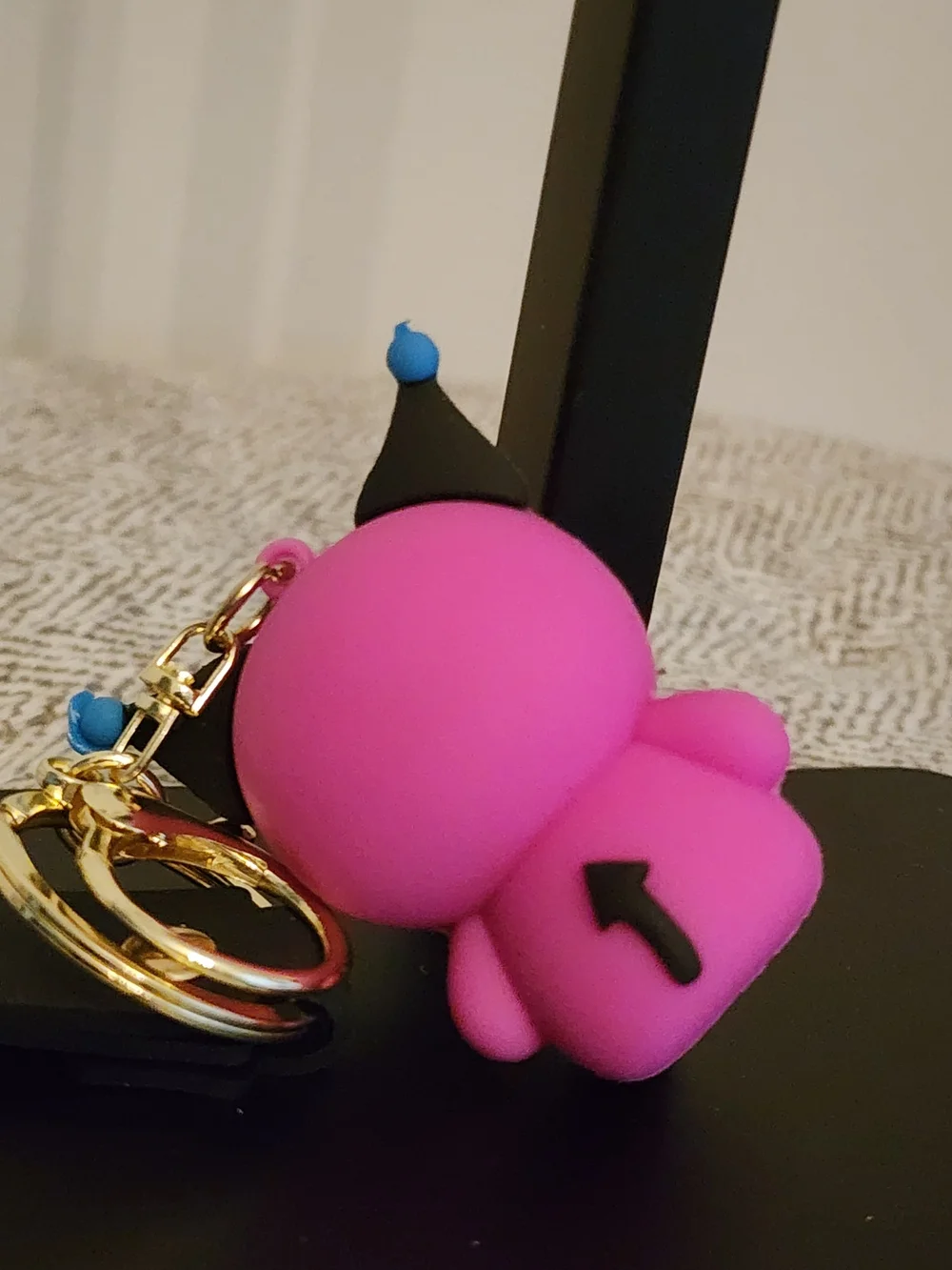 Kuromi Pink & Black Character Keychain With 4 Sanrio Cards